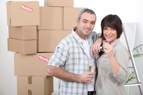 Customer selecting the appropriate moving truck size